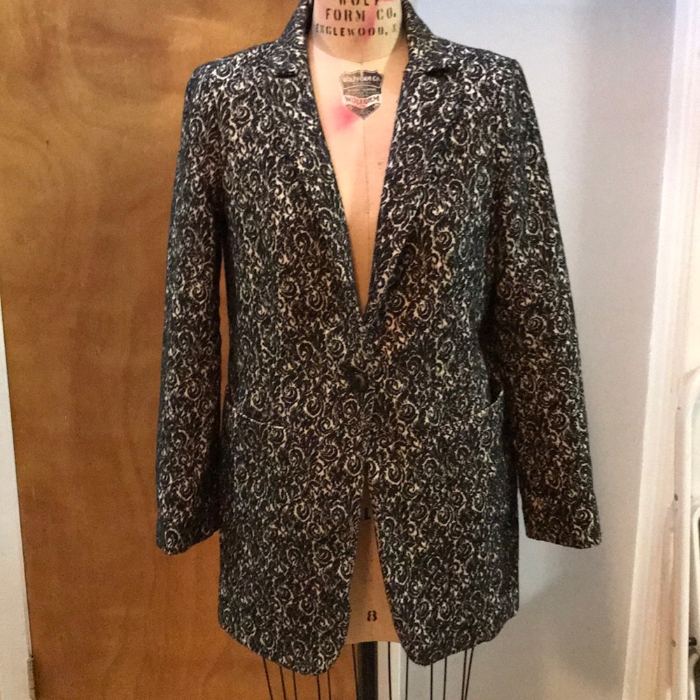 United Colors of Benetton B&W floral Wool Coat!